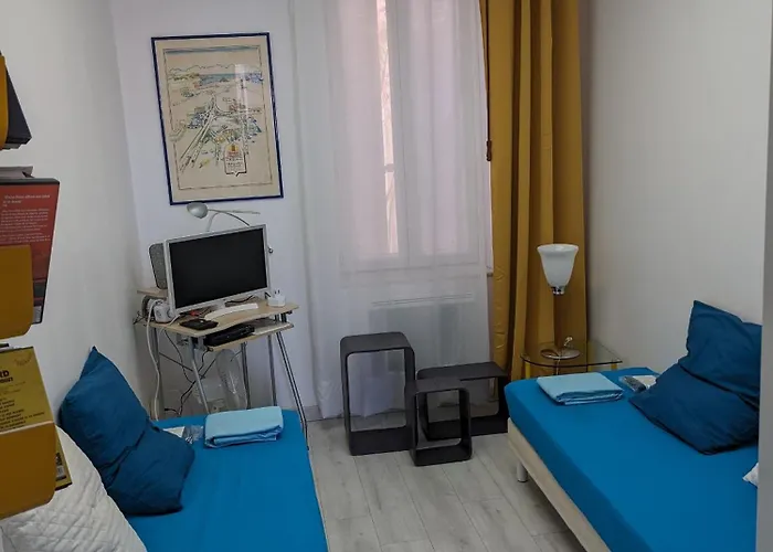 Joli Studio T2 Meuble De 20 M² Situee A 2 Minutes A Pied Du Metro